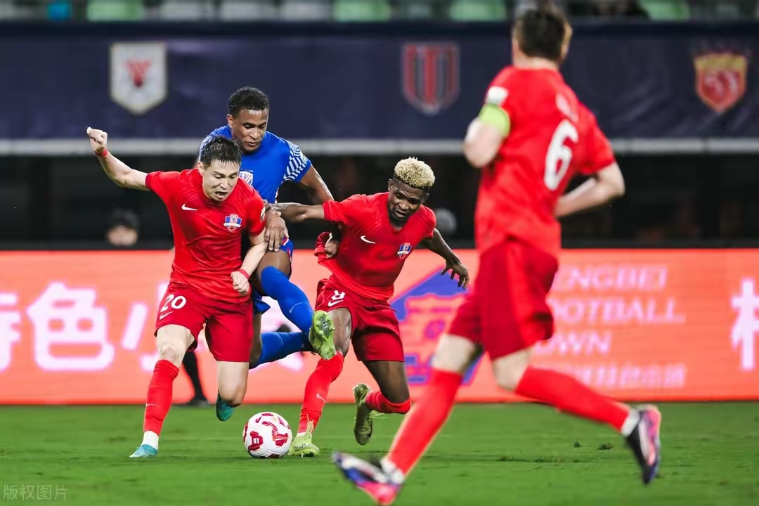 包含上海申花完胜,豪取三分领跑积分榜的词条 包含上海申花完胜,豪取三分领跑积分榜的词条