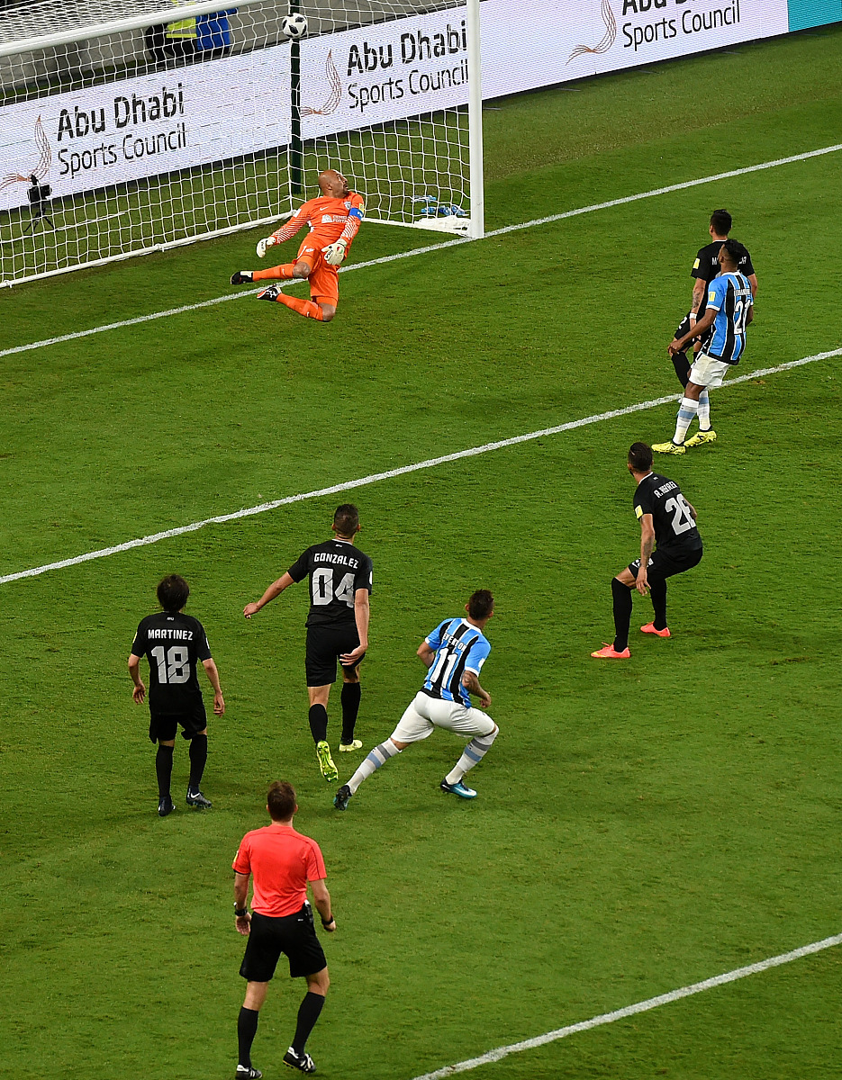 门将连续扑出点球为球队保住胜利 门将连续扑出点球为球队保住胜利