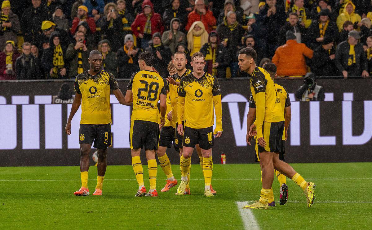 多特蒙德主场失分,战绩不佳 多特蒙德主场失分,战绩不佳